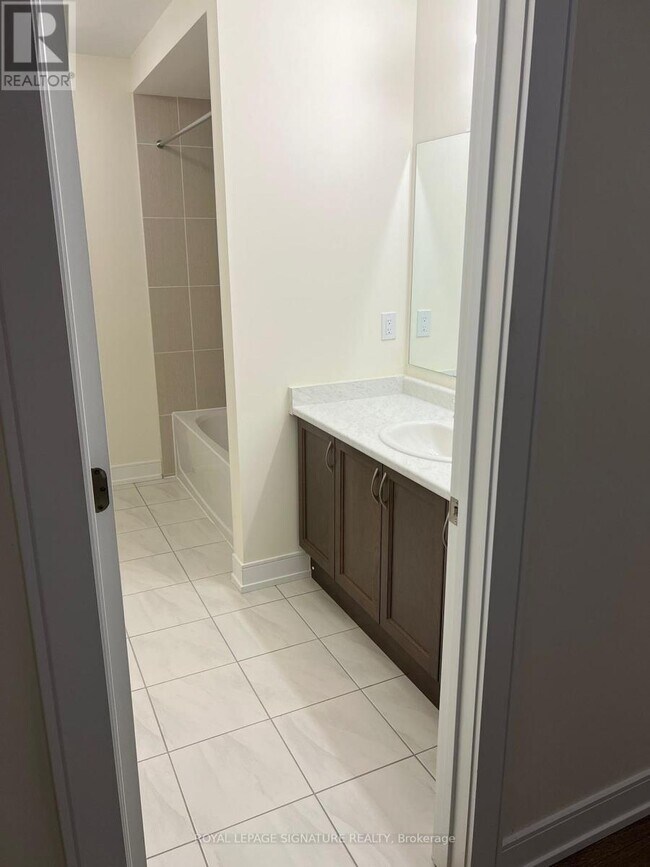 Building Photo - 26 Mundell Rd