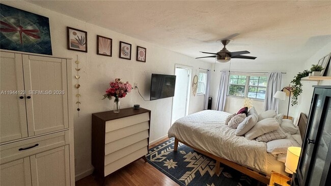 Building Photo - 6238 Hayes St