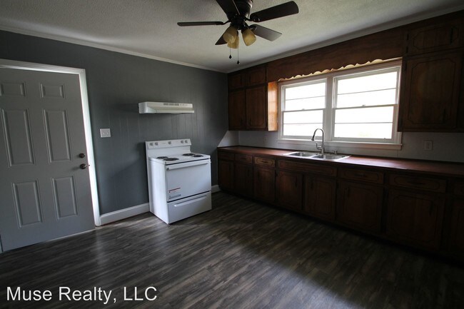 Building Photo - 3 br, 1.5 bath House - 3393 JS Gaston Road