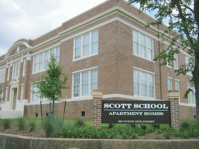 Foto del edificio - Scott School Apartment Homes