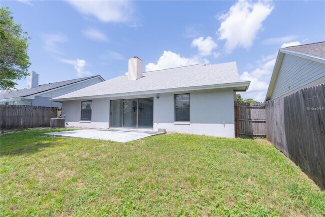 Foto del edificio - 660 Holbrook Cir