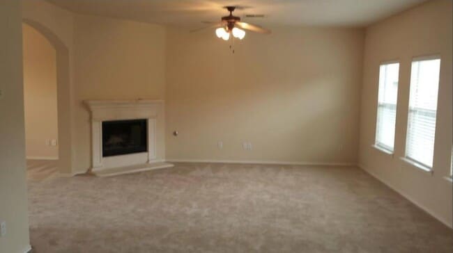 Building Photo - 1512 Tonia Loop