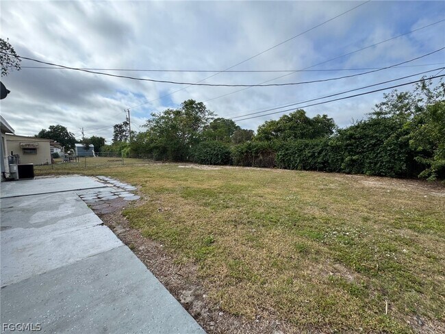 Foto del edificio - 25 Apache St