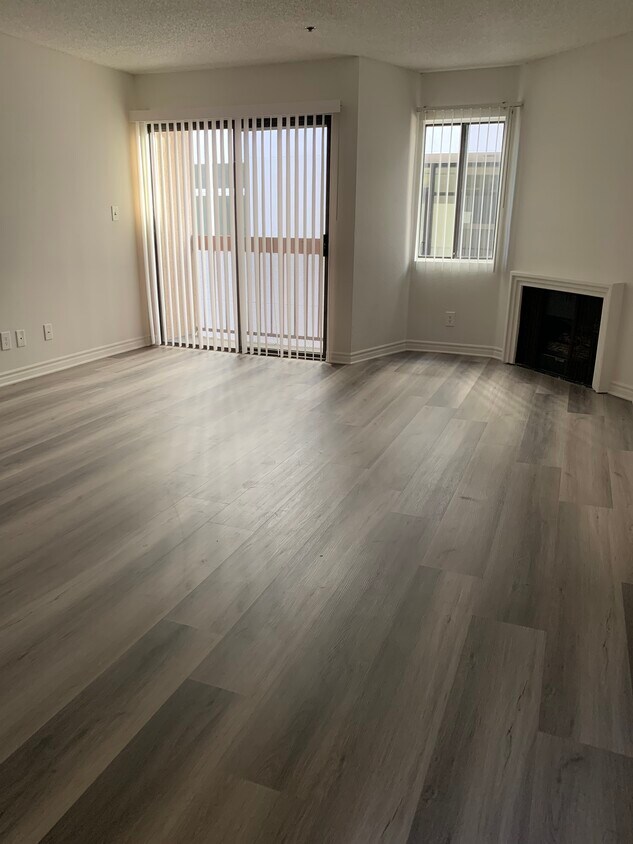 Foto principal - 827 S Berendo St