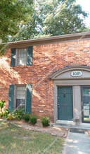 Building Photo - 3081 Colonial Way