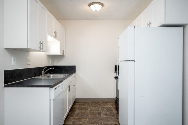 Interior Photo - Sun Brook