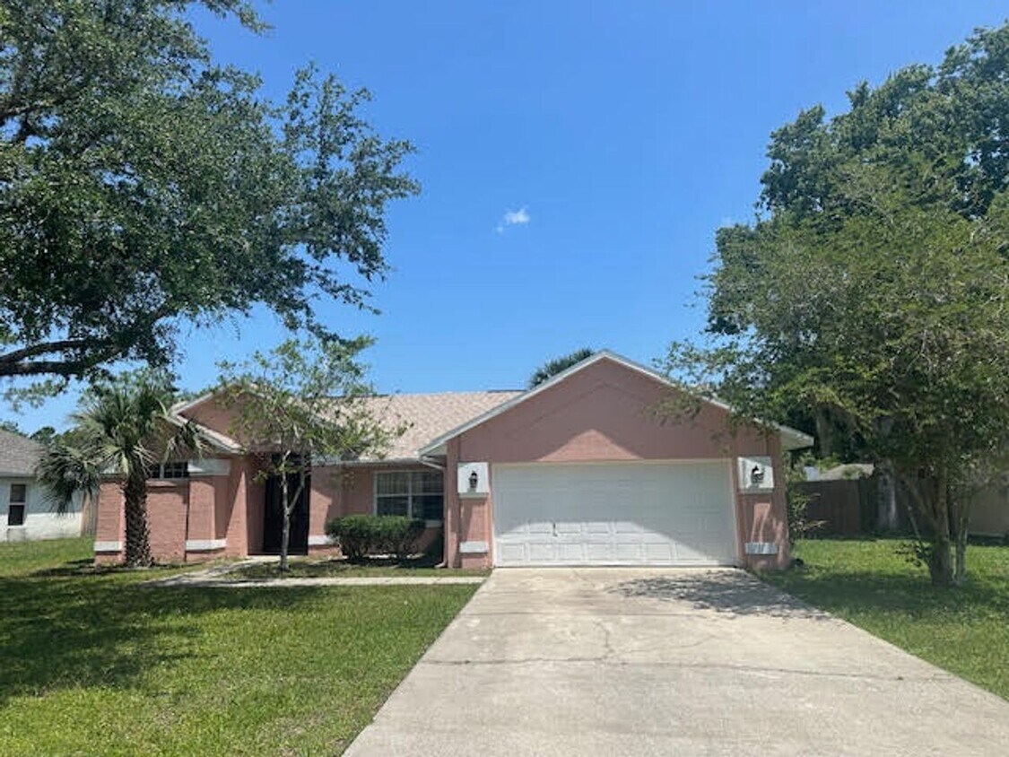 20 Palm Ln, Palm Coast, FL 32164 House Rental in Palm Coast, FL