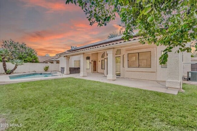 Building Photo - Stunning 4beds/2.5baths single-level home in the heart of Tempe!