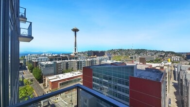 Building Photo - 2510 6th Ave