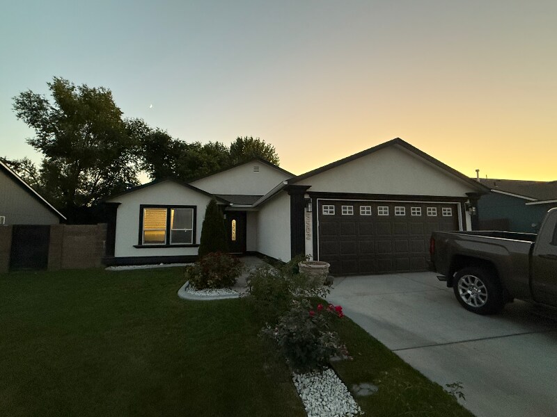 Foto principal - 5502 Hayes Ln