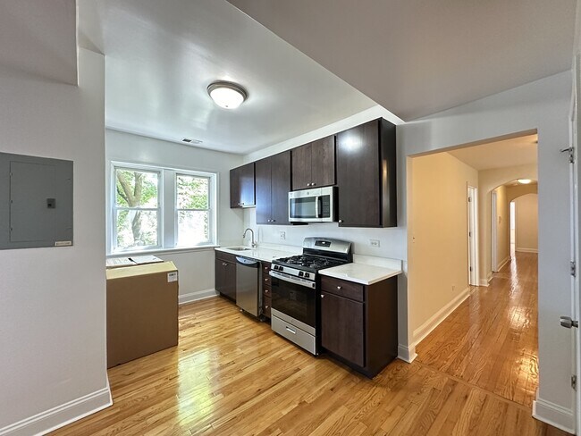 Foto del edificio - 3428 W Parker Ave