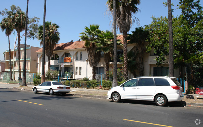 Foto del edificio - Westmoreland Apartments