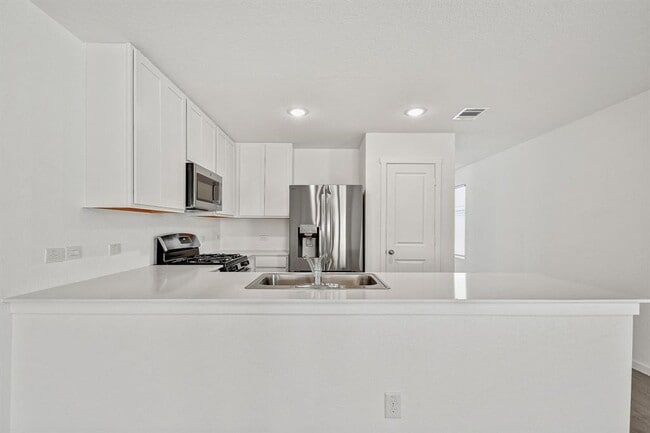 Foto del edificio - 2413 Legends Crk