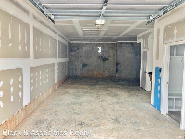 Foto del edificio - 3 br, 2.5 bath House - 809 S Franklin Street