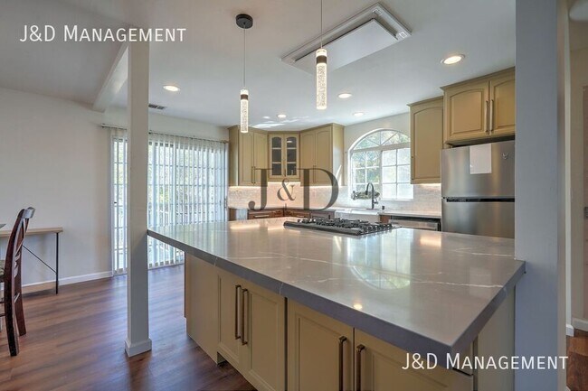 Building Photo - 2891 Whitney St