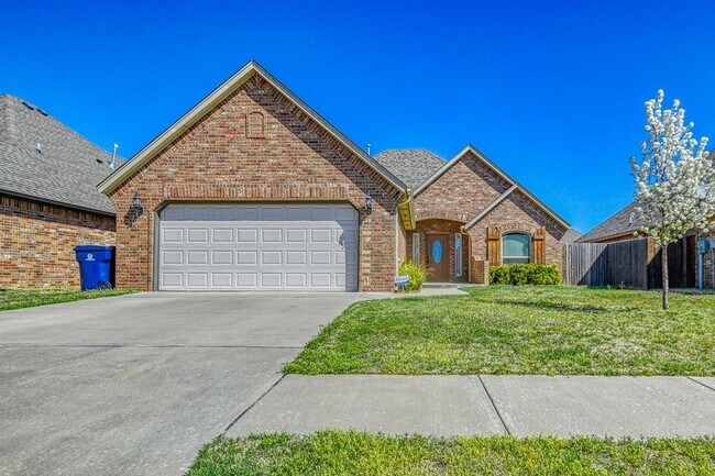 Building Photo - Beautiful home in Williamson Farms!