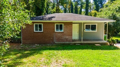 Building Photo - 2889 Delray Dr NW