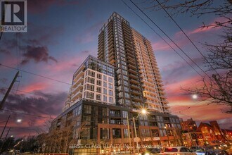 Building Photo - 286 Main St