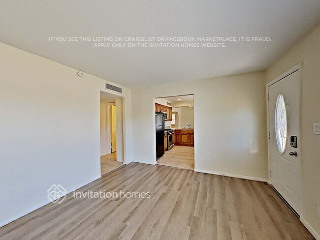 Foto del edificio - 14844 N 24th Pl