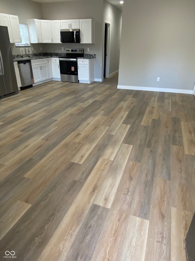 Foto del edificio - 931 N Beville Ave