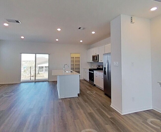Foto del edificio - 22700 Elyson Falls Dr