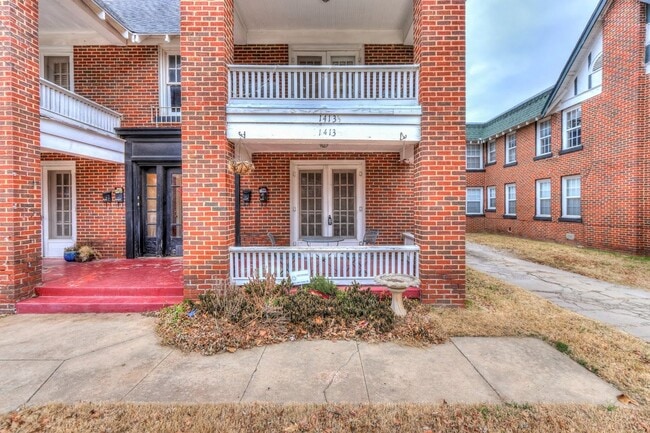 Building Photo - 1 Bed 1 Bath apartment in Okc close to Pla...