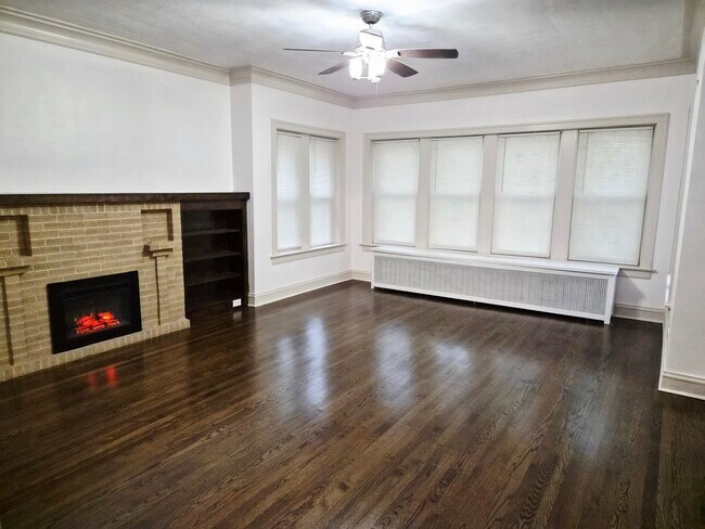 Foto del edificio - 7826 S Bennett Ave