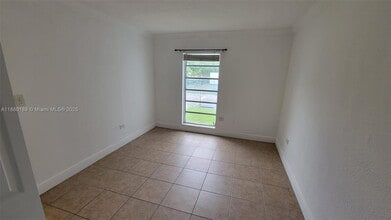 Building Photo - 7232 SW 94th Pl