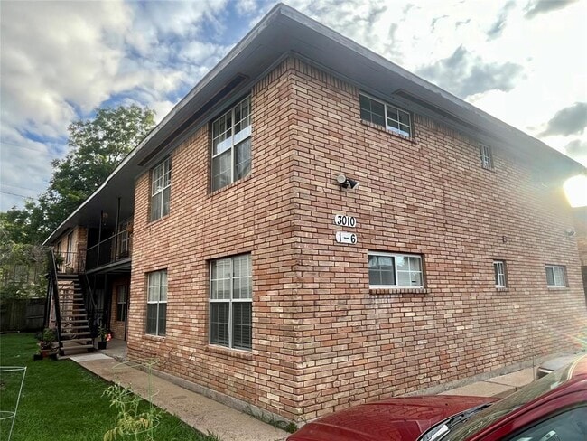 Building Photo - 3010 Oakdale St