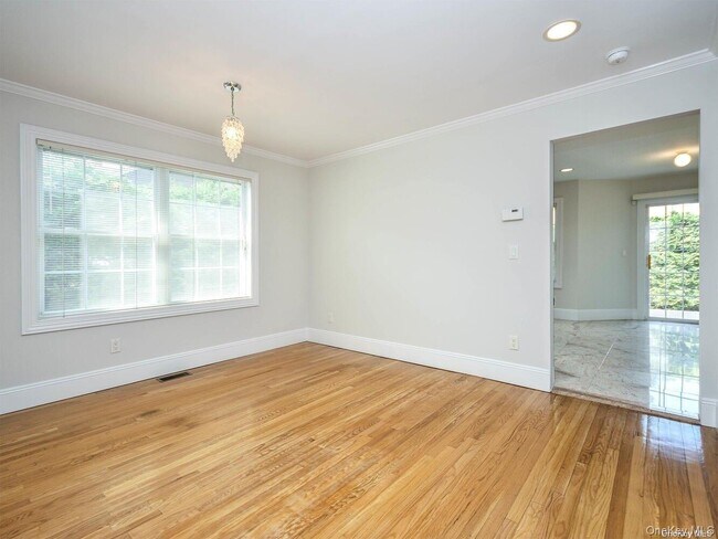 Foto del edificio - 51 Inwood Rd
