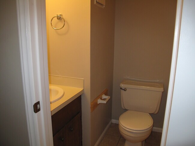 Foto del edificio - 545 12th Ave NE