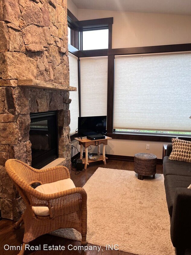 Primary Photo - 1 br, 1 bath House - 28 W Benjamin Pt