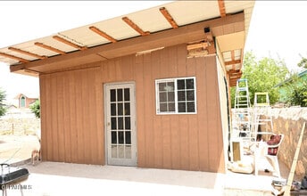 Building Photo - 14369 Katherine Dr