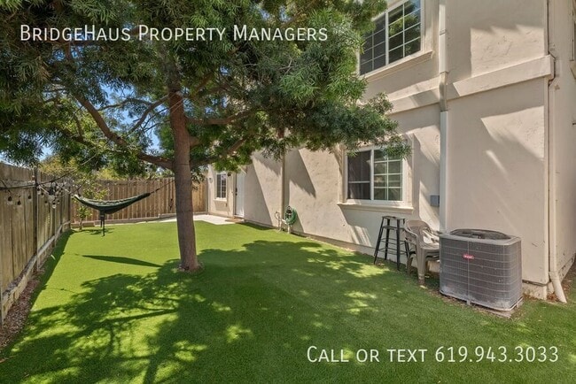 Building Photo - 832 Georgia St