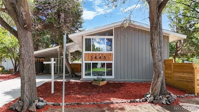 Foto del edificio - 1445 S Kearney St