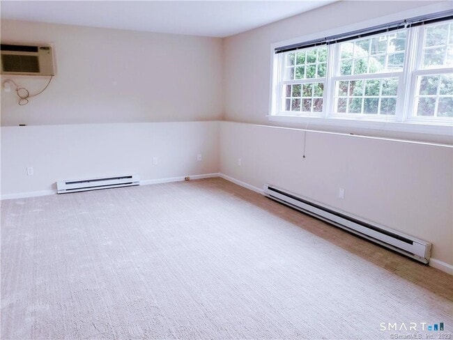 Building Photo - 10 Brantwood Dr