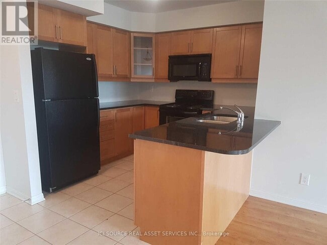 Building Photo - 60 Mendelssohn St