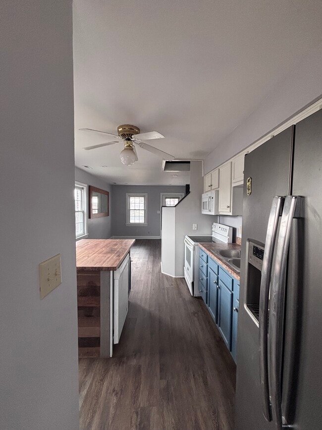 Foto del edificio - 2925 Bowman Ave