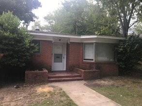 Building Photo - 214 W Quitman Ave