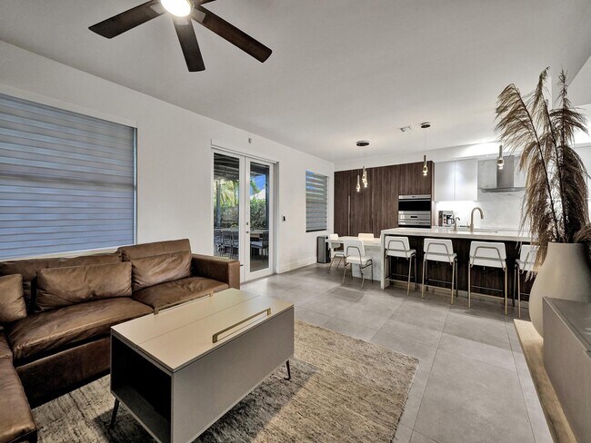 Building Photo - 8740 NW 103rd Ave