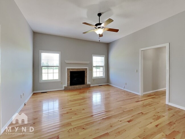 Building Photo - 5769 W Alexa Ln
