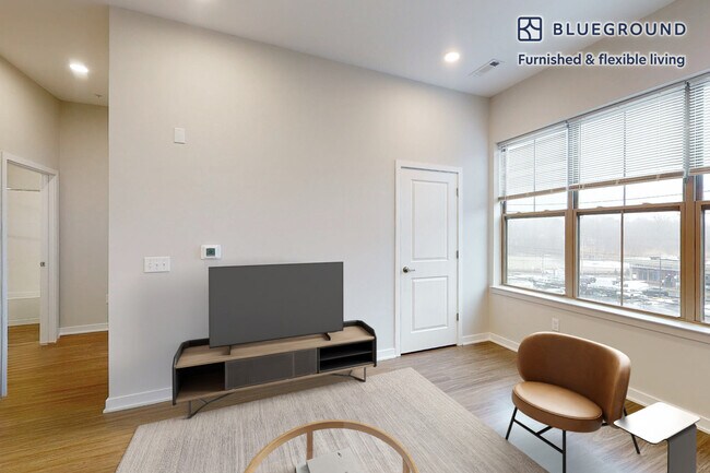 Foto del edificio - 332 Halstead Ave