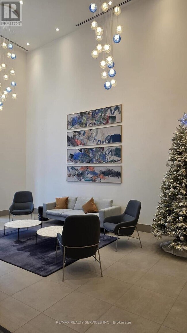 Building Photo - 430 Square One Dr