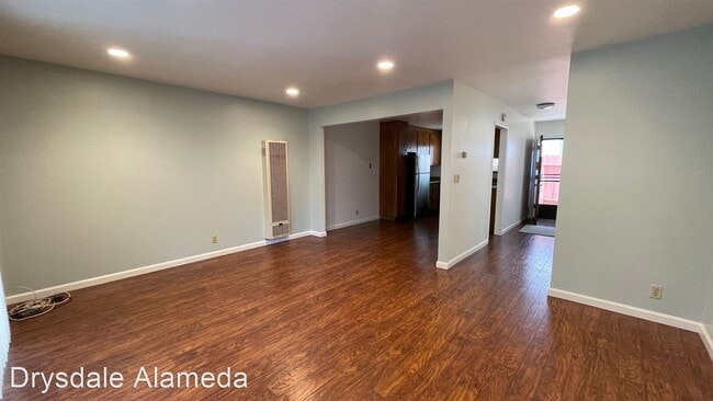 Building Photo - 2 br, 1.5 bath House - 2013 Alameda Ave #B...