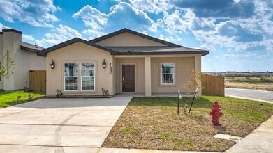 Building Photo - 132 Faith Dr