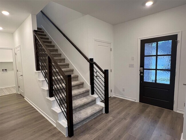 Foto del edificio - 497 Papaya Dr