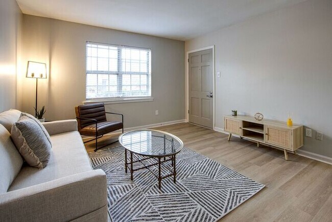 Building Photo - FIRST FULL MONTHS RENT FREE WITH A 13 MONT...
