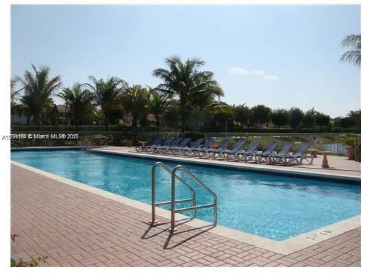 Foto del edificio - 6740 NW 114th Ave