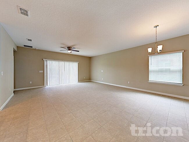 Foto del edificio - 155 Bloomfield Wy