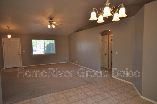Foto del edificio - 16870 N Barrymore Dr